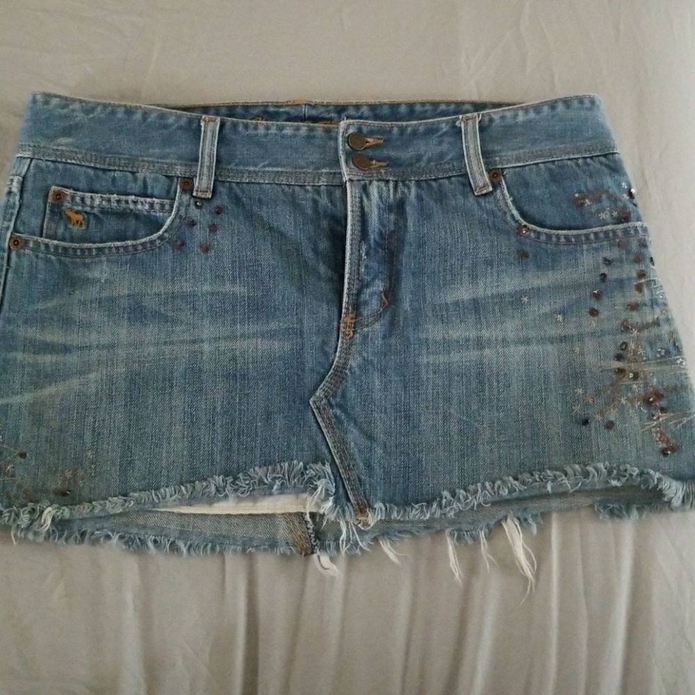 Stunning mini skirt